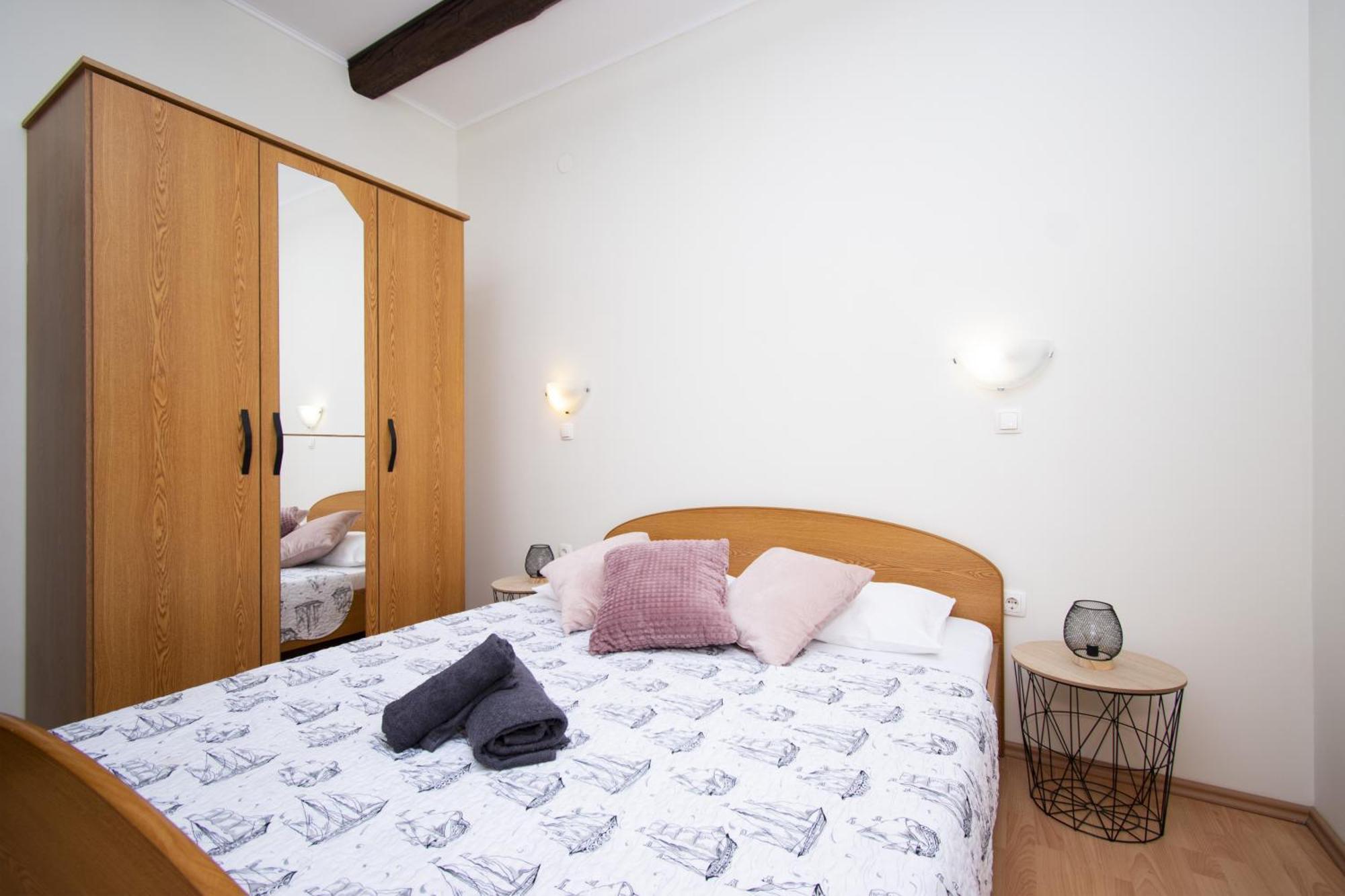 Apartments Alisa 브로다리카 객실 사진