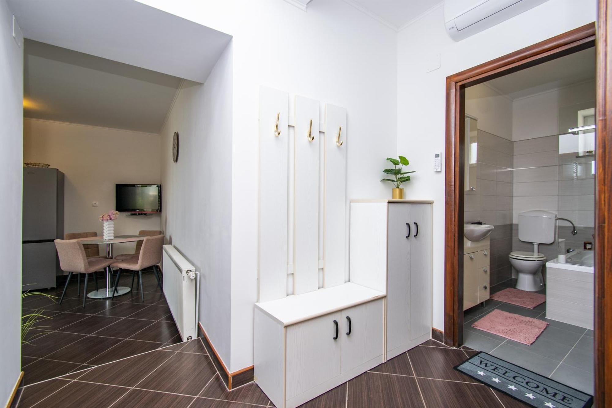 Apartments Alisa 브로다리카 객실 사진